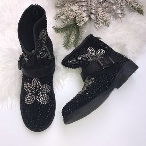 Alma en Pena Black Studded Flower Motorcycle Boots
